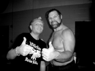 Hacksaw Jim Duggan Faces Intruder, Refuses to Back Down